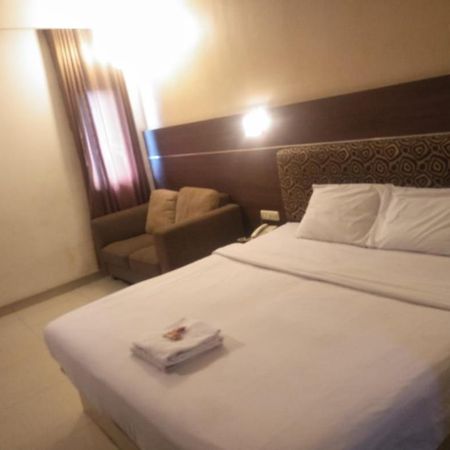 Penthouse Hotel Jakarta Bagian luar foto